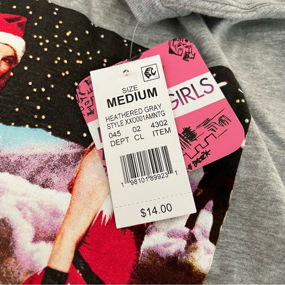 4/$20 NWT Gray Mean Girls Christmas T-Shirt (M) - Picture 5 of 7